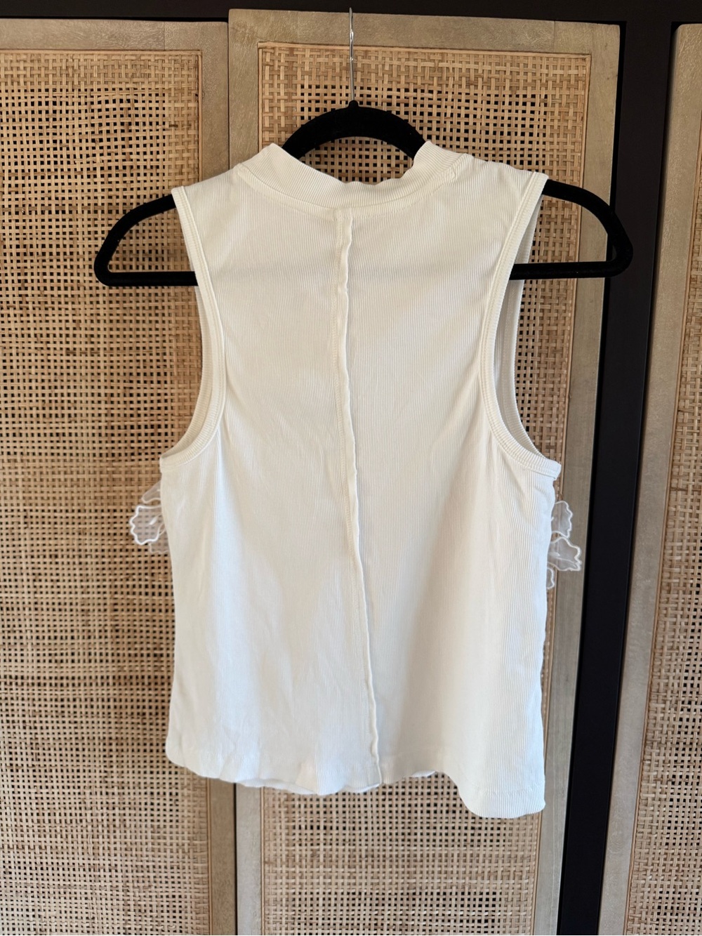 Anthropologie White Floral Appliqué Tank - Picture 3 of 6